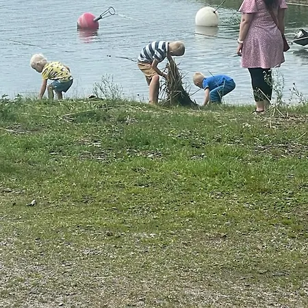 Nyaraló Strandhuset *